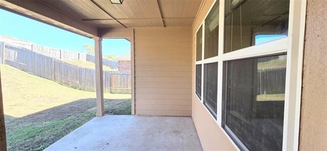 Building Photo - 2118 Sable Wood Dr