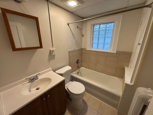 Building Photo - 12611 Franklin Blvd