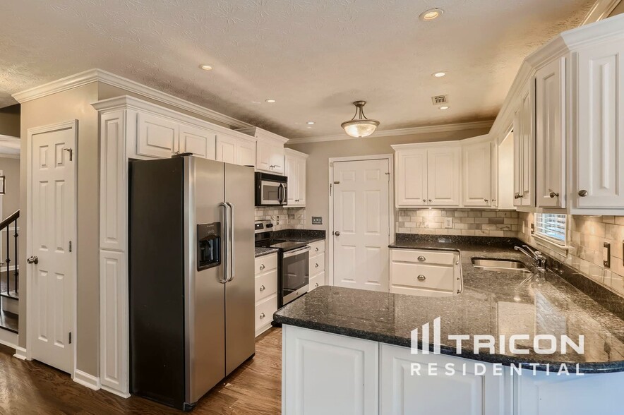 Building Photo - 105 Emerling Ln