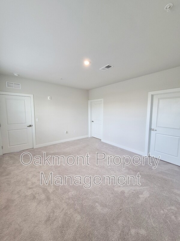 Building Photo - 3700 Maze Runner Dr