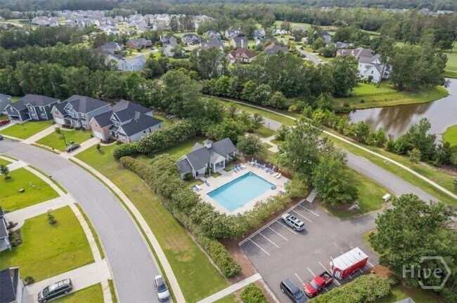 Building Photo - 360 Waverly Ln