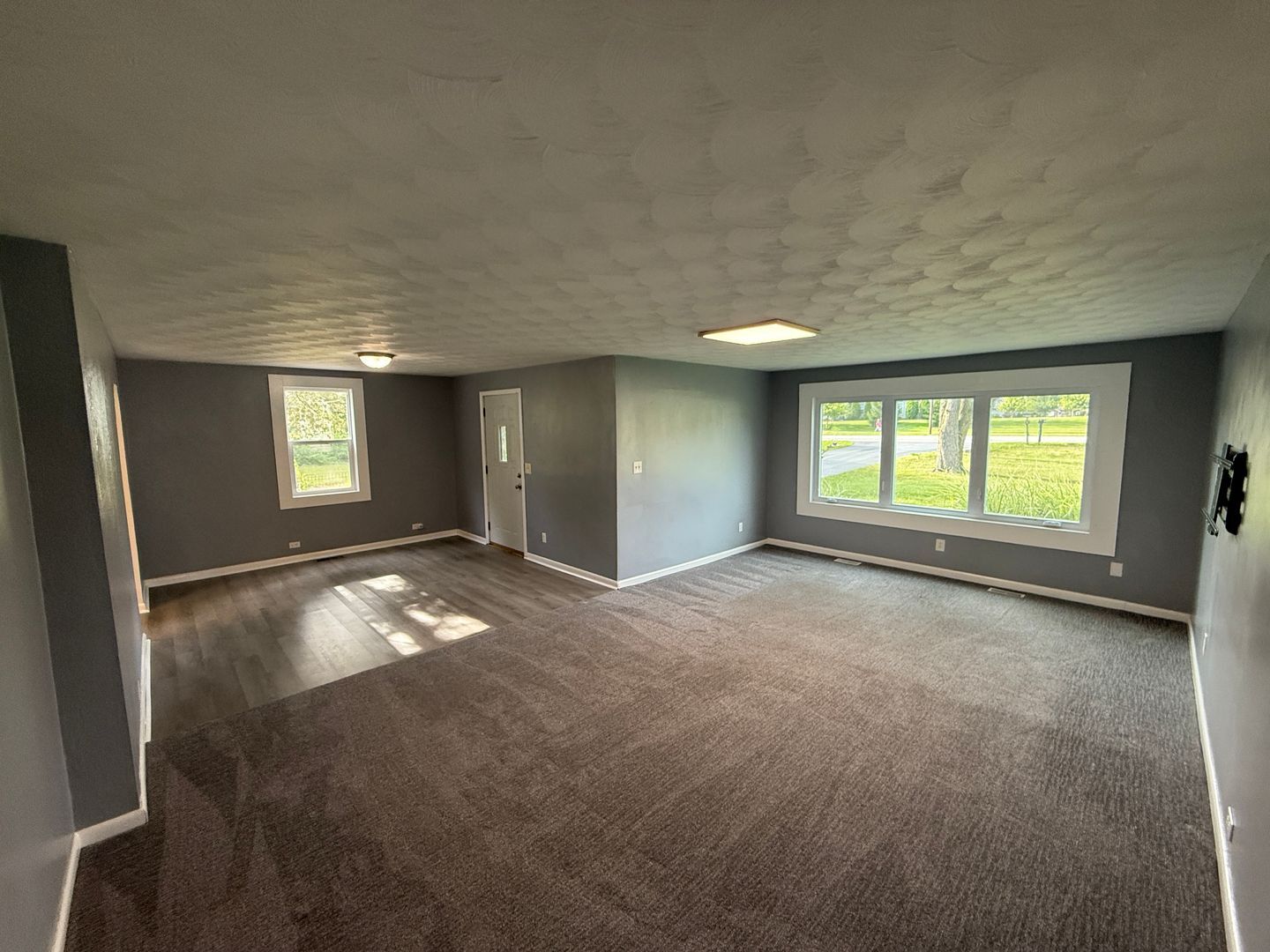 Building Photo - 7149 Stellhorn Rd