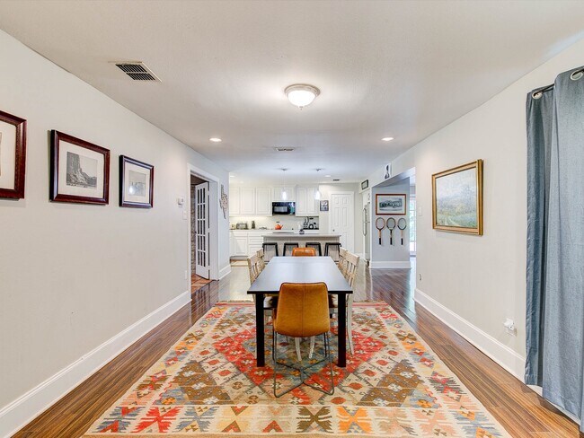 Building Photo - 3705 Brighton Rd