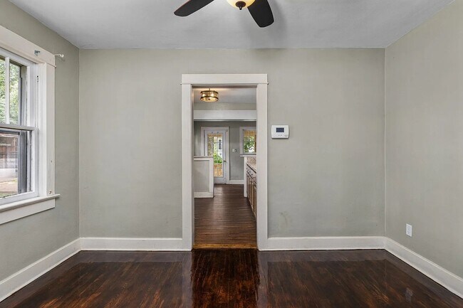 Building Photo - 202 Seymore Ave
