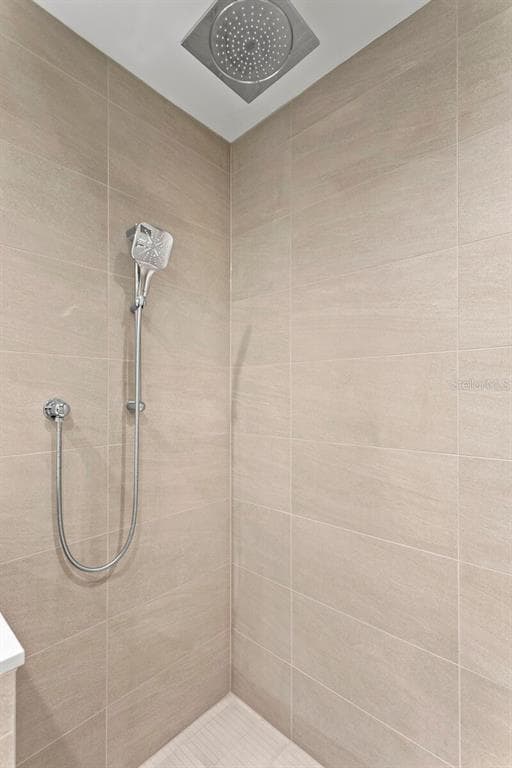 Building Photo - 275 1st Ave S