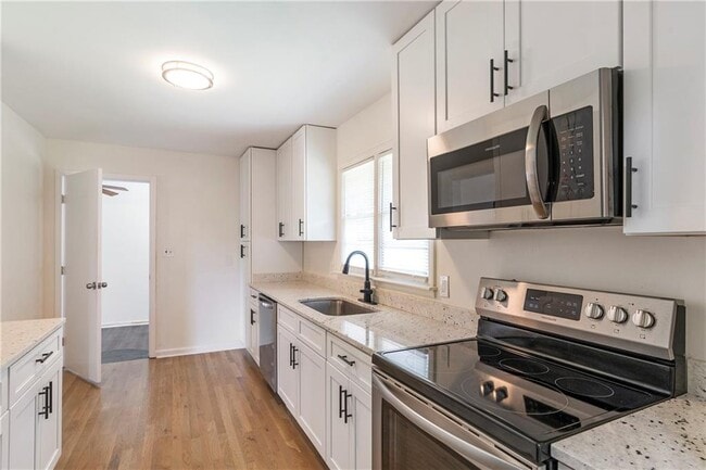 Building Photo - 331 Lindbergh Drive NE