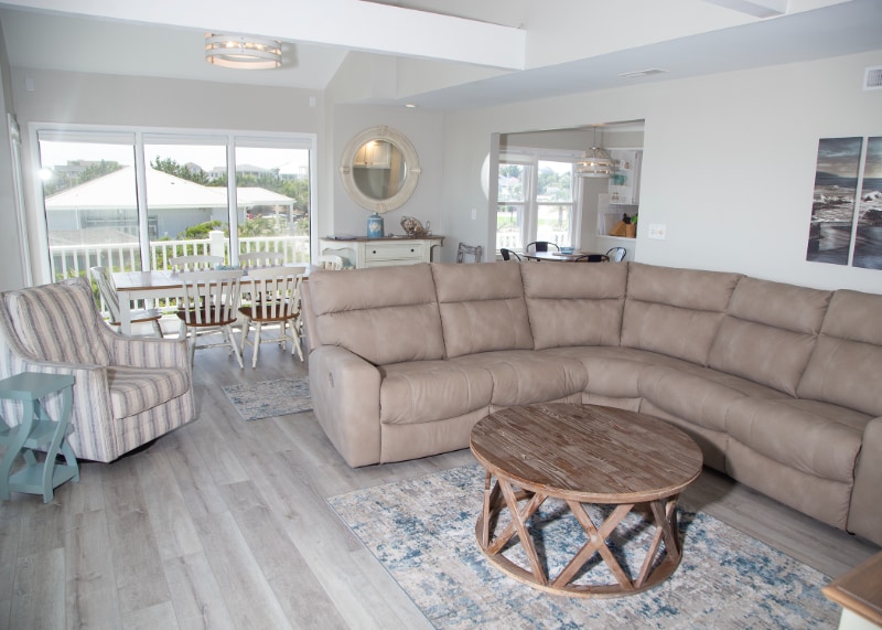 Building Photo - 10035 Seabreeze Dr