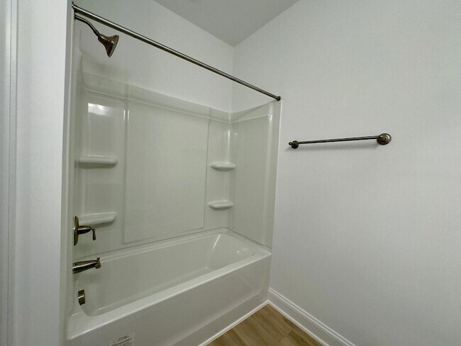 Building Photo - 2126 Maggie Vly Dr