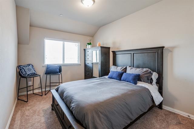 Building Photo - 2563 Sarah Ln