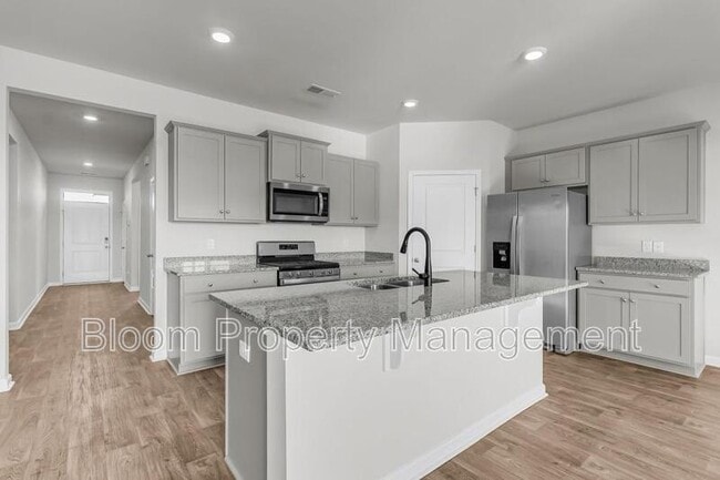 Building Photo - 507 Sybilwood Ln