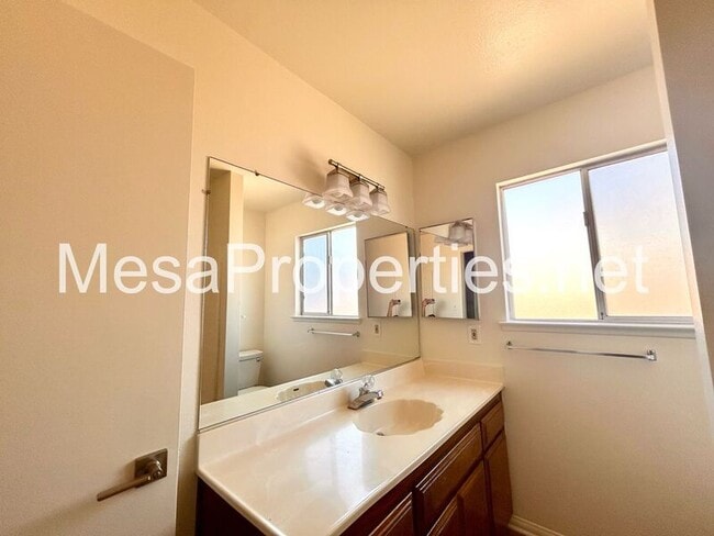 Building Photo - 16783 Hidden Creek Dr