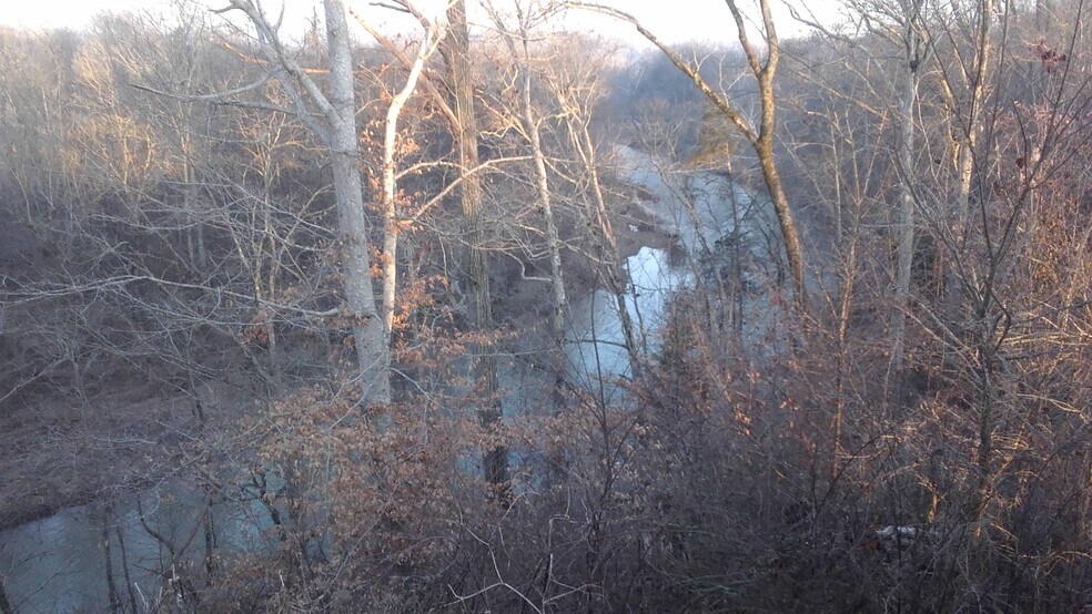 river view - 6832 Piney River Rd N