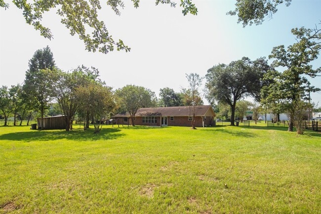 Building Photo - 8710 West Ln