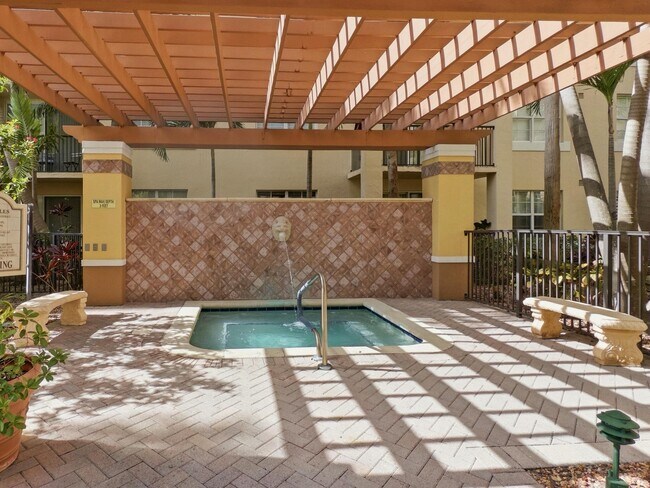 Building Photo - 1801 N Flagler Dr