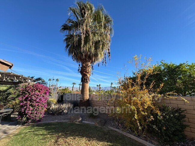 Building Photo - 44060 Dalea Ct