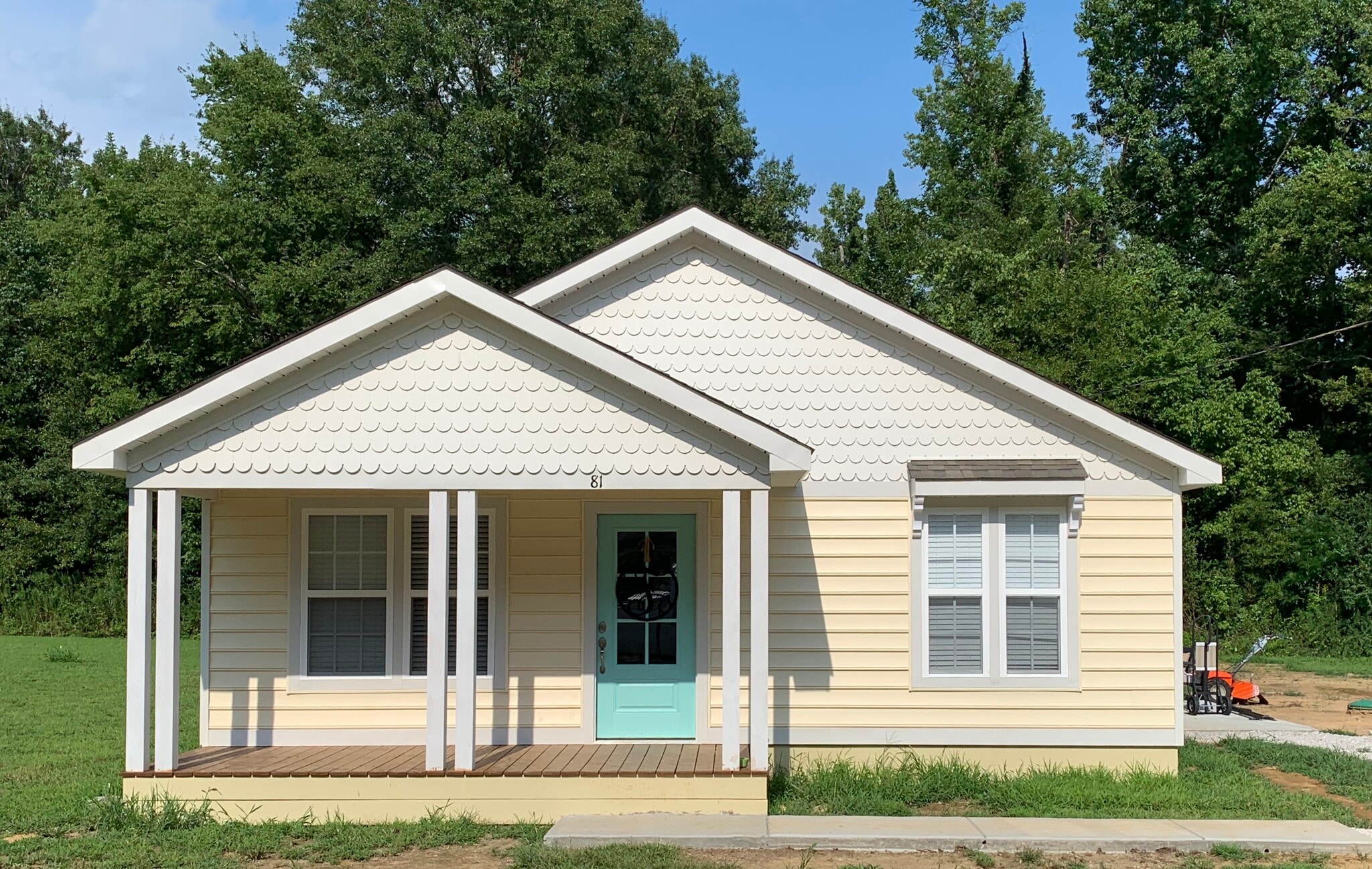 Building Photo - 140 Villa Ln