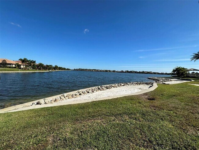 Building Photo - 124 Soliera St