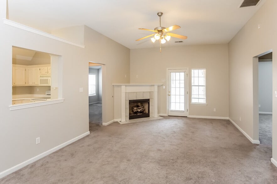 Building Photo - 8363 Cross Point Dr