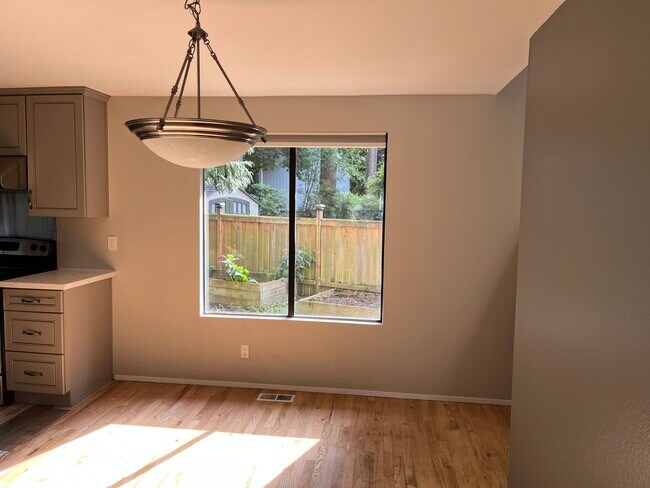 Building Photo - 9807 116th Place Northeast