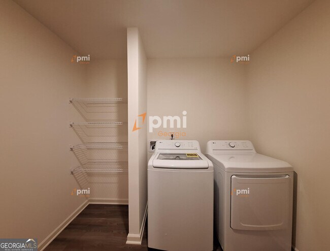 Building Photo - 514 Liberty Hall Dr