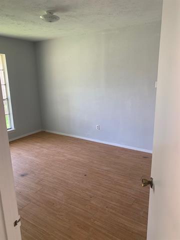 Building Photo - 679 Edgeglen Dr