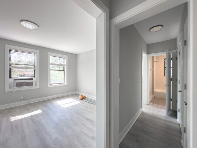 Building Photo - 378 Hazel Ave