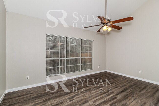 Building Photo - Prepare to fall in love with this 4BR, 2.5BA home.