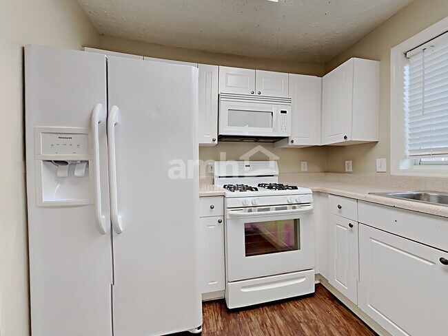 Building Photo - 164 Windcroft Cir NW