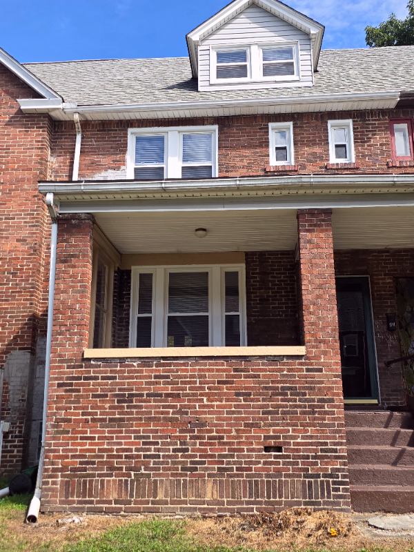 Building Photo - 839 Priestley Ave