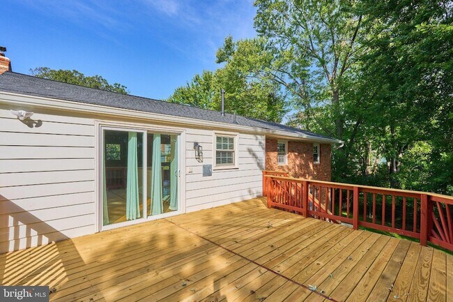 Building Photo - 2807 Schafflind Ct