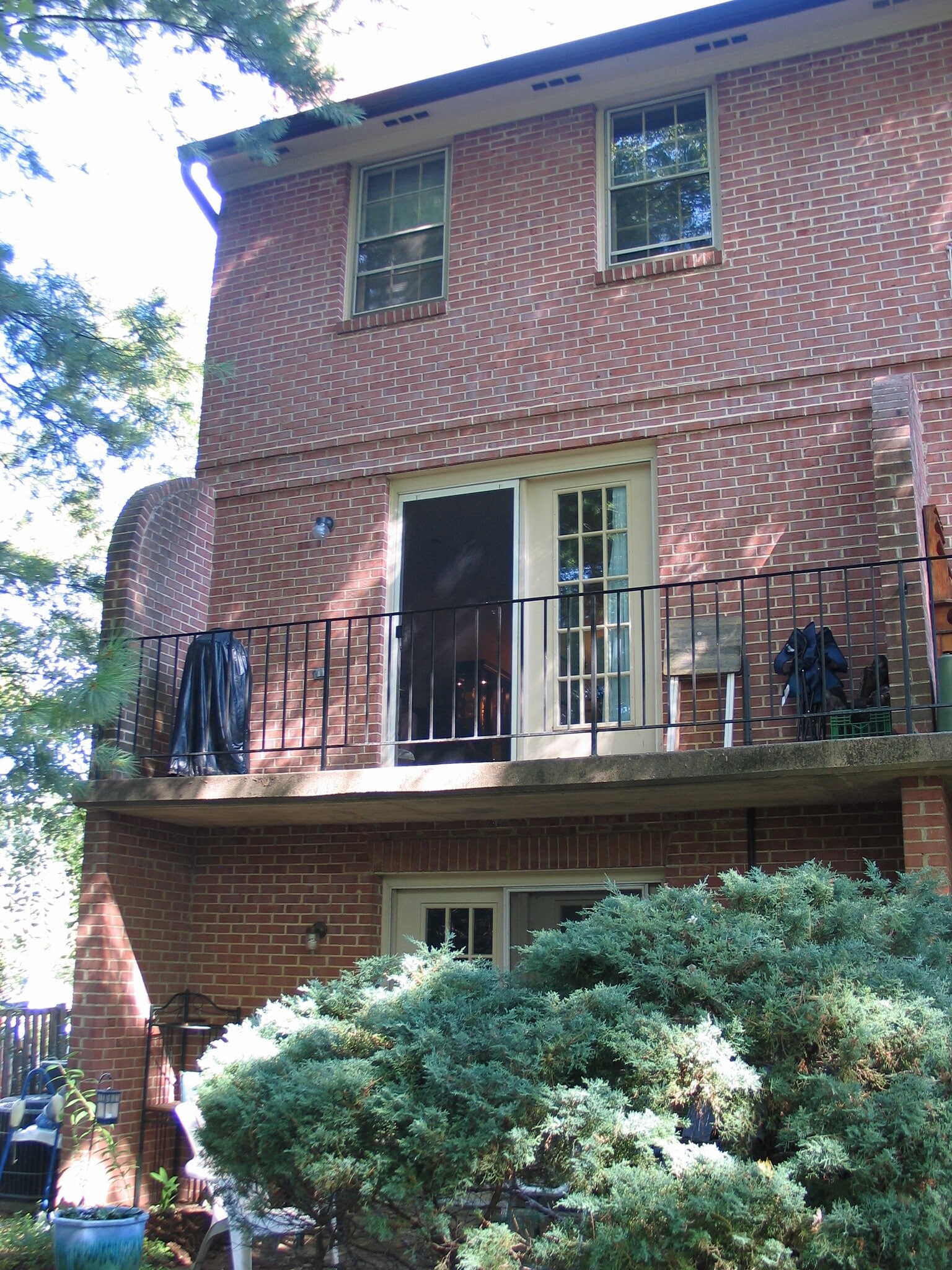 Building Photo - 227 Katie Ct