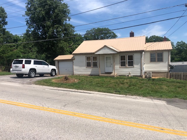 Front view of house - 3236 High Ridge Blvd