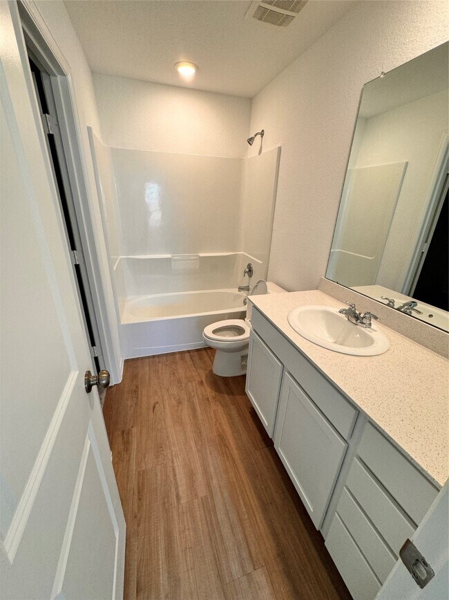 Building Photo - 1315 Millers Pass Dr