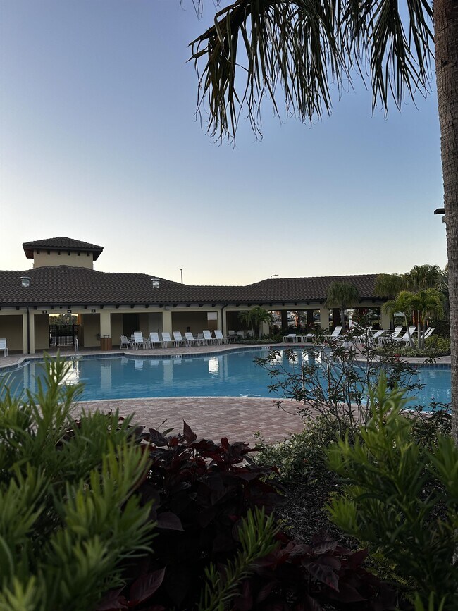 Building Photo - 17308 Reserva Dr