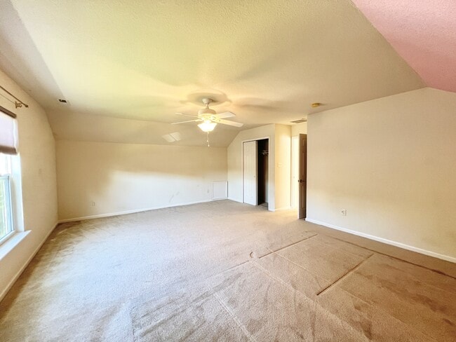 Building Photo - 109 Zebulon Ct