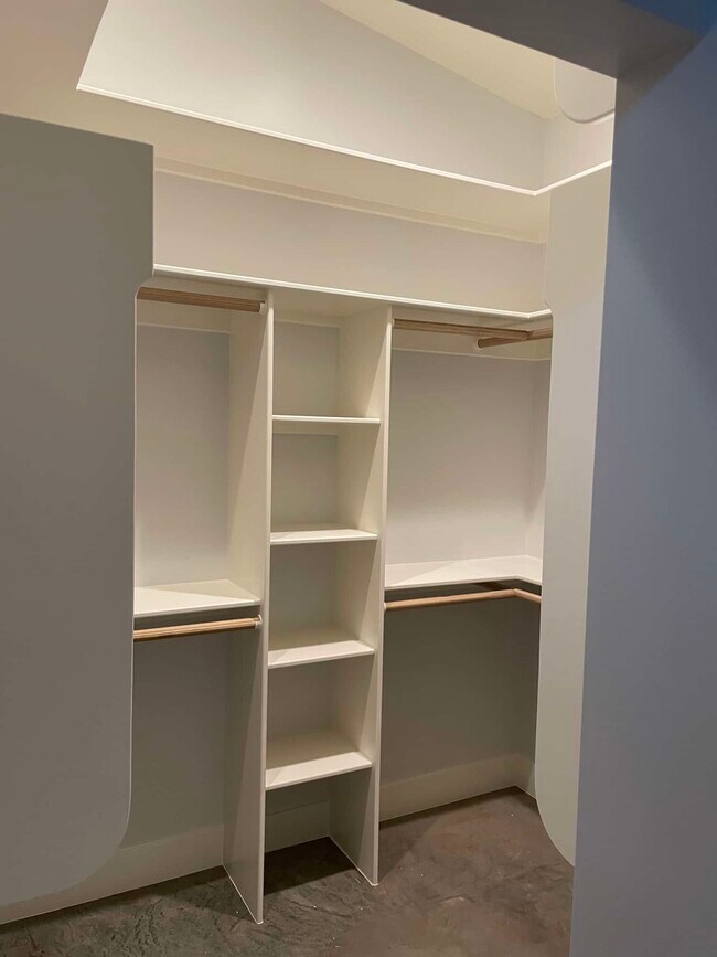 Building Photo - 1220 S Roosevelt St