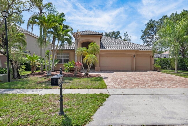 Building Photo - 12372 Cascades Pointe Dr