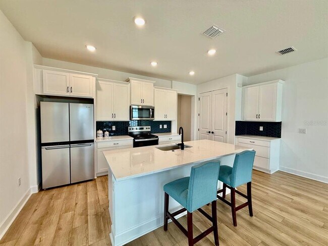 Building Photo - 2031 Wild Heron Ct