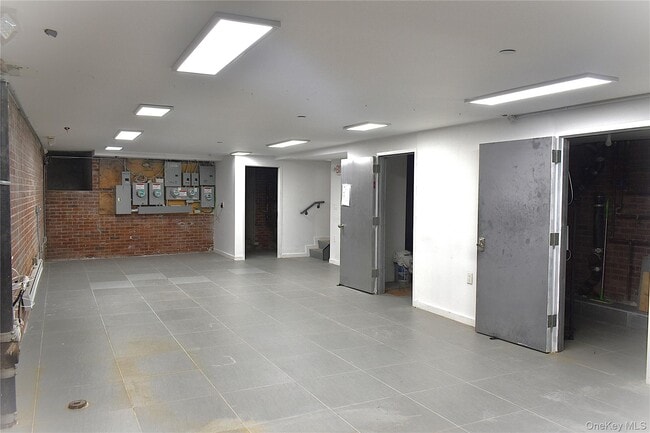 Building Photo - 3043 Fulton St