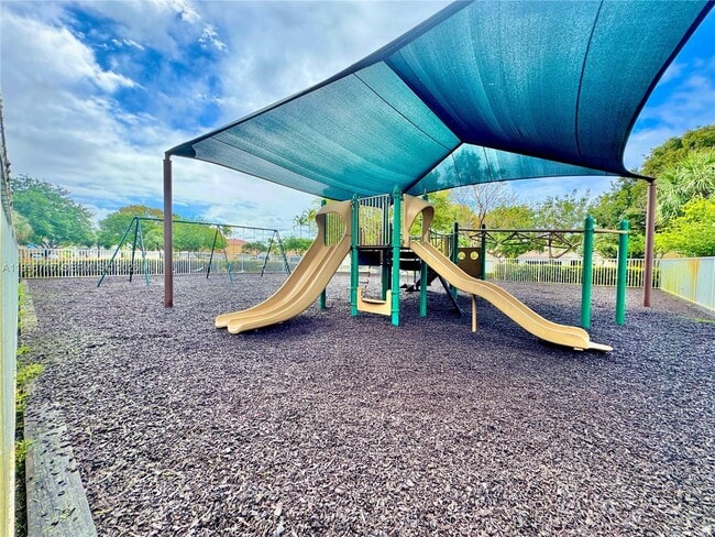 Building Photo - 1861 Salerno Cir