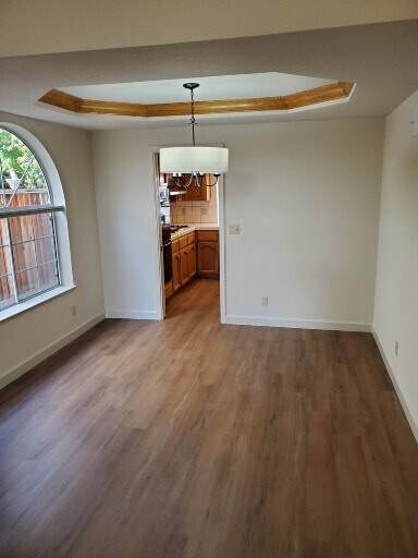 Formal dining room with crown molding ceiling - 2040 Goldenrod Ln