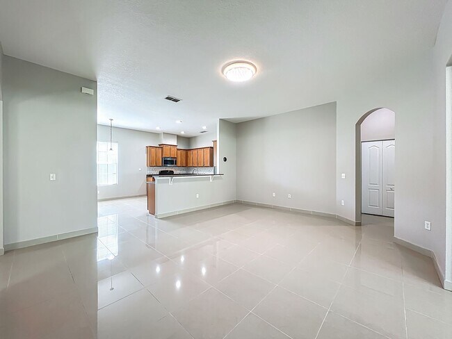 Building Photo - Clermont Pool Home
