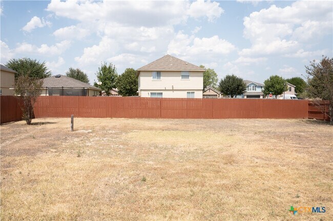 Building Photo - 711 Taurus Dr