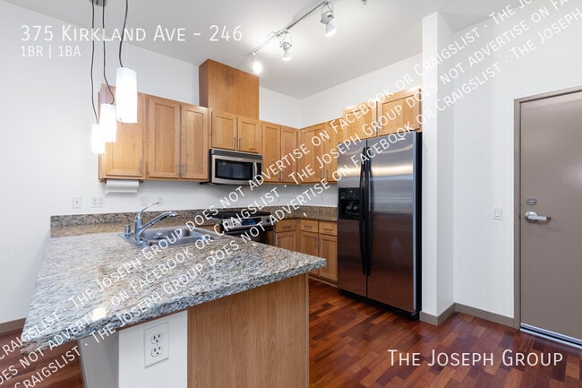 Building Photo - 375 Kirkland Ave