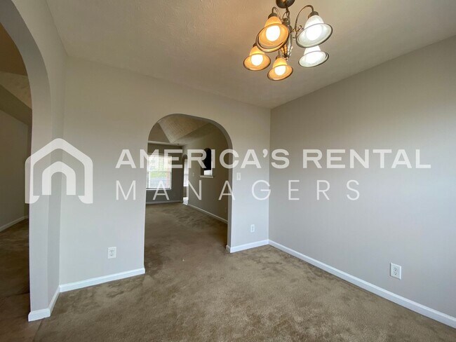 Building Photo - Home for Rent in Montgomery with Fenced in Backyard!!! New LVP Flooring! View with 48 Hours Notic...