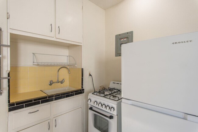 Building Photo - 4518-4522 52nd Street