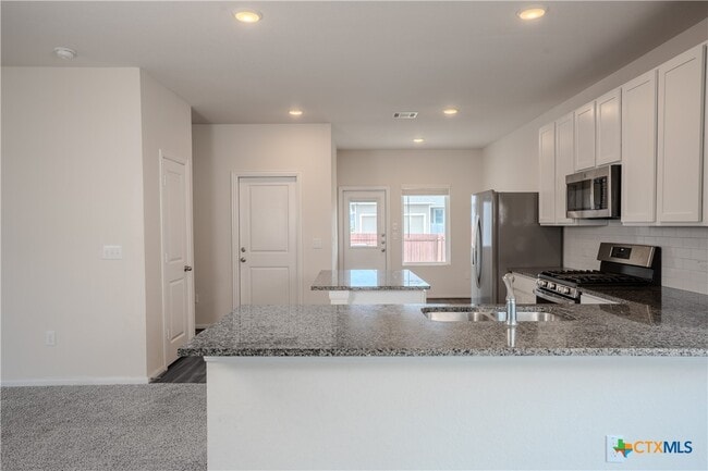 Building Photo - 141 Everglades Dr