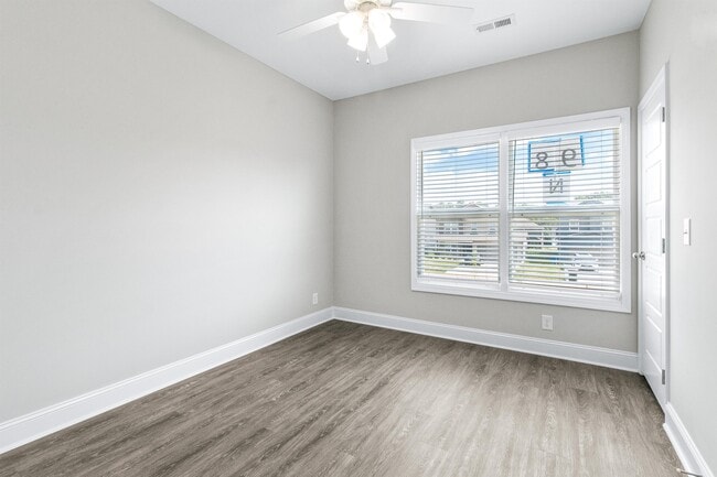 Building Photo - 215 Notgrass Rd