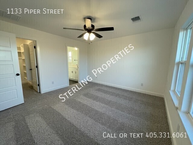 Building Photo - 1133 Piper St
