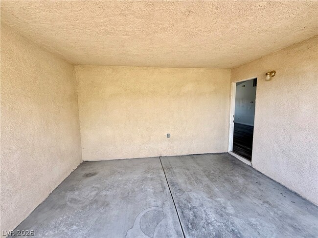 Building Photo - 1031 Karen Ct